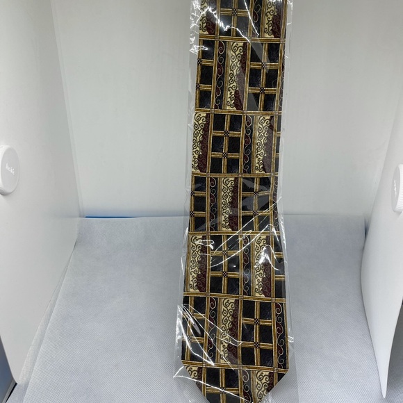 Necktie - Picture 2 of 2